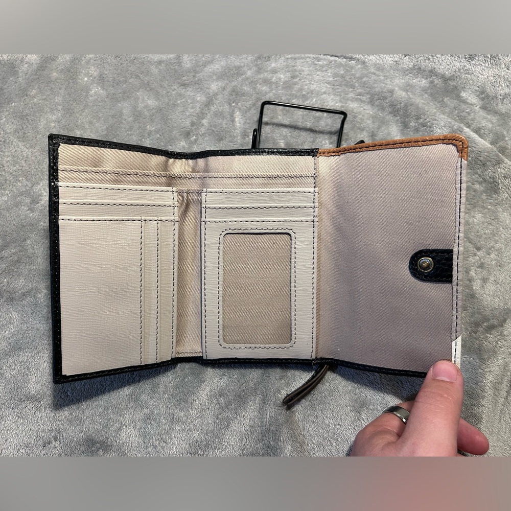 Fossil Molly Patchwork Wallet - Picture 7 of 9